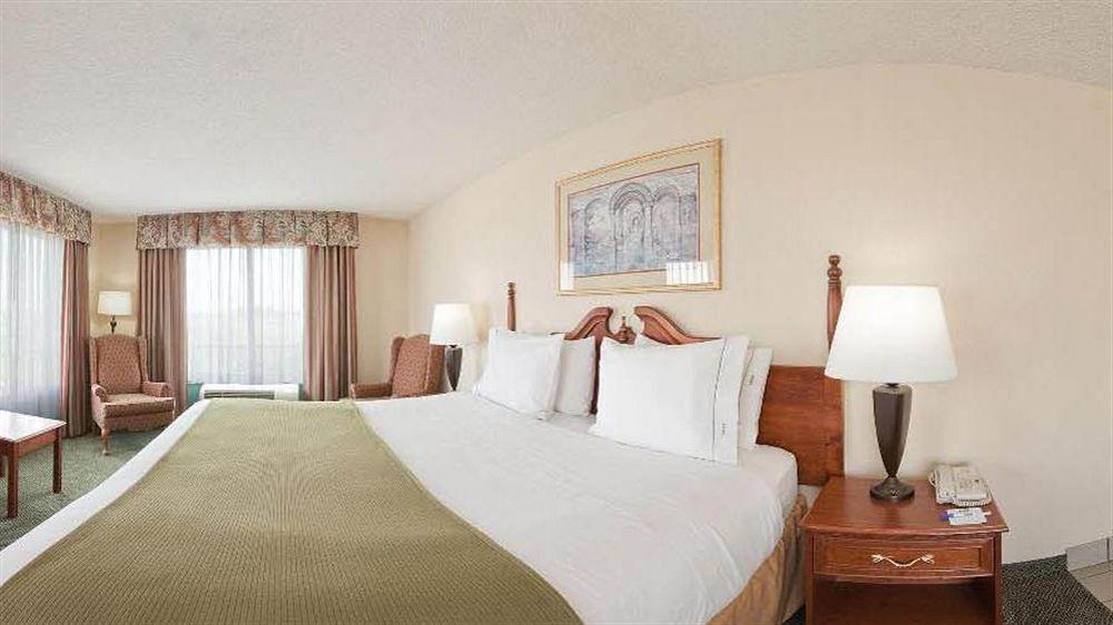 Holiday Inn Express Hotel & Suites Olive Branch By Ihg Ngoại thất bức ảnh