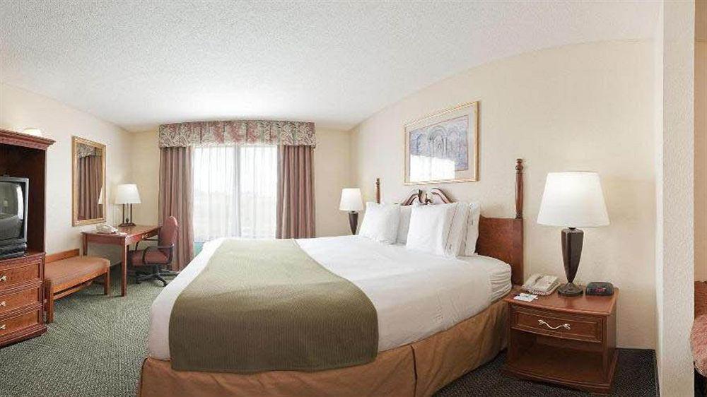 Holiday Inn Express Hotel & Suites Olive Branch By Ihg Ngoại thất bức ảnh