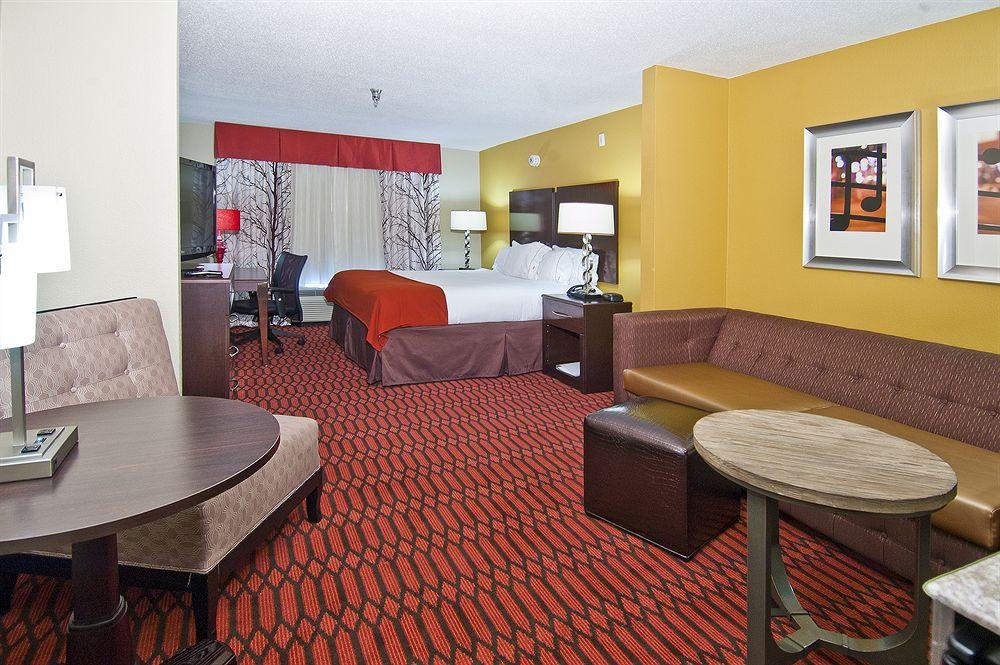 Holiday Inn Express Hotel & Suites Olive Branch By Ihg Ngoại thất bức ảnh